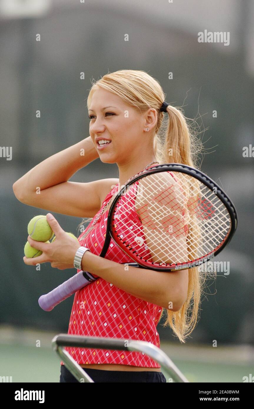 Russian Tennis player Anna Kournikova plays with young kids during the ' Adidas Clinic' in Miami, Florida, on March 21, 2005. Photo by Corinne  Dubreuil/CAMELEON/ABACA Stock Photo - Alamy