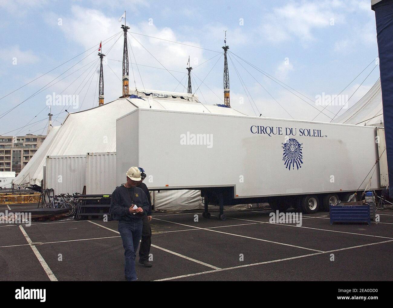 The world famous circus from Quebec 'Cirque du Soleil' installs his tent in Boulogne-Billancourt near Paris, France, March 31, 2005. Photo by Giancarlo Gorassini/ABACA Stock Photo