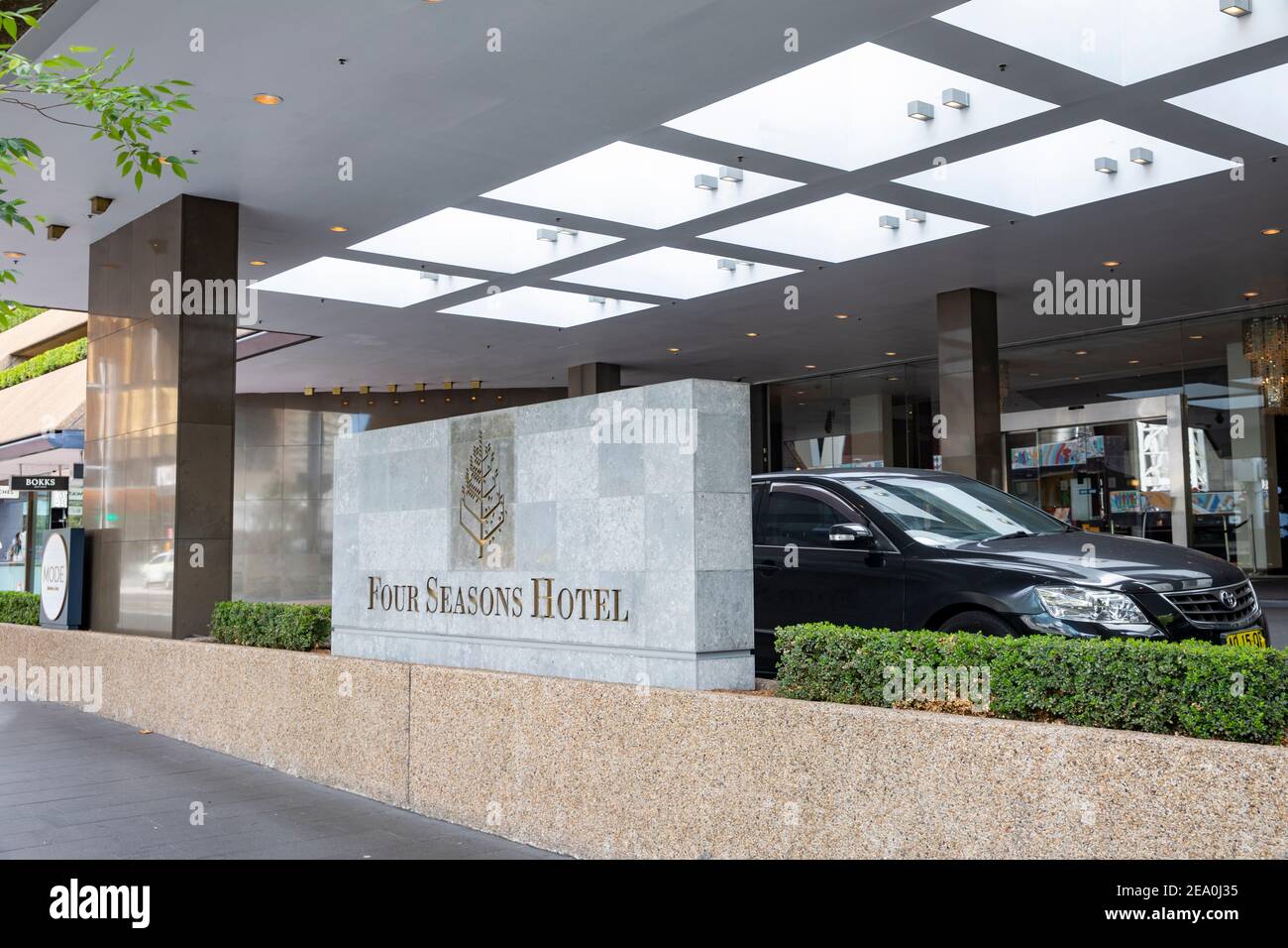 Four Seasons Hotel entrance in Circular Quay,Sydney,NSW,Australia Stock Photo Alamy