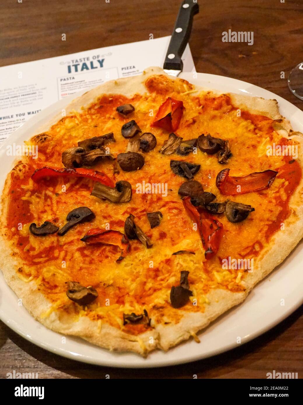 Margherita Vegan Plant based cheese vegetable mushroom pepper