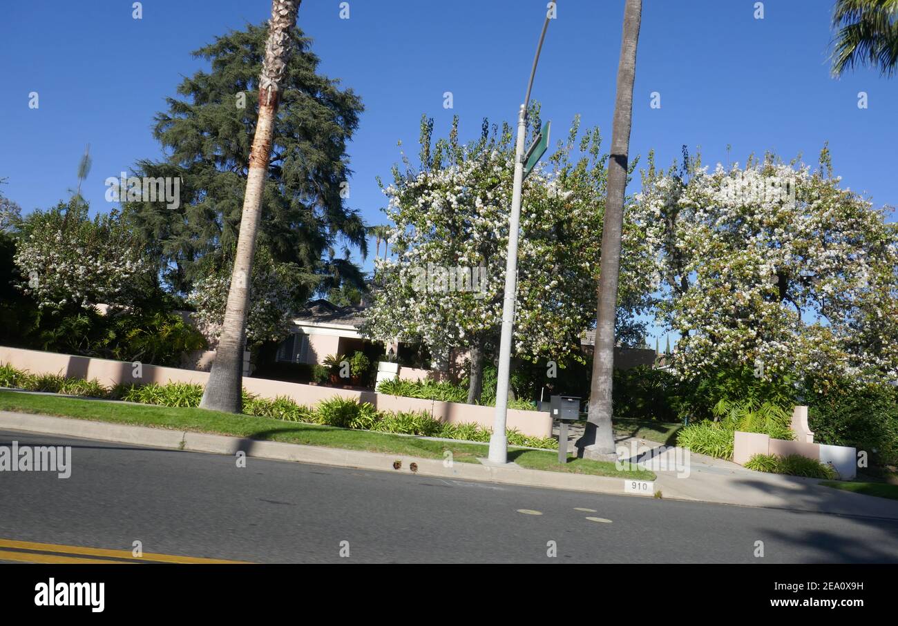 Beverly Hills, California, USA 6th February 2021 A general view of atmosphere of former home/residence of Actress Marion Davies, actress Ann Miller, studio executive Louis B. Mayer, actor Arthur Cameron at 910 Benedict Canyon Drive on February 6, 2021 in Beverly Hills, California, USA. Photo by Barry King/Alamy Stock Photo Stock Photo