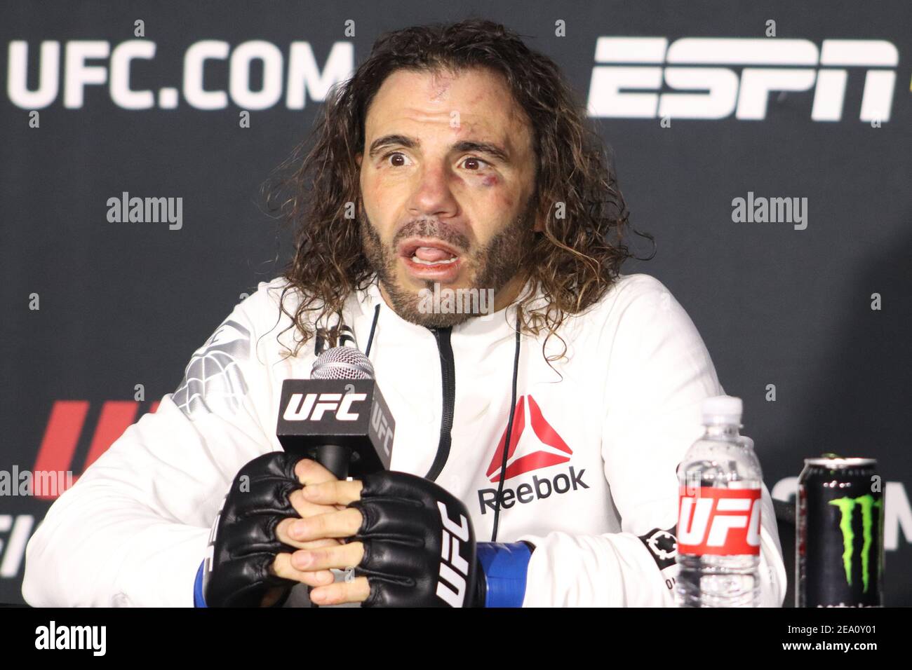 Las Vegas, Nevada, Las Vegas, NV, USA. 6th Feb, 2021. Las Vegas, NV - February 6: Clay Guida interacts with media after the UFC Vegas 18 event at UFC Apex on February 6, 2021 in Las Vegas, Nevada, United States. Credit: Diego Ribas/PX Imagens/ZUMA Wire/Alamy Live News Stock Photo