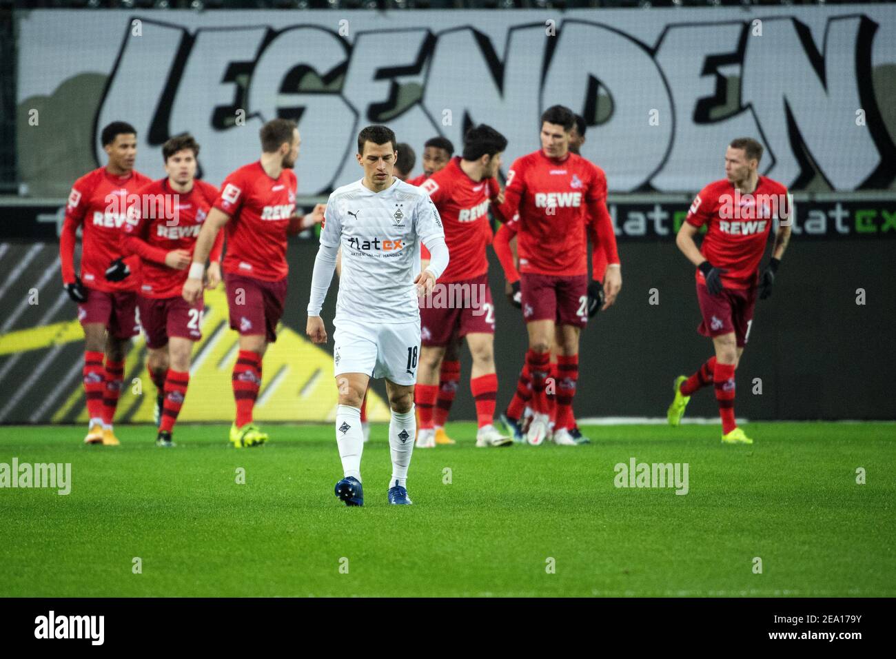 06 February 2021 North Rhine Westphalia Monchengladbach Football Bundesliga Borussia Monchengladbach 1 Fc Koln Matchday 20 I could watch spinning kicks all day. alamy