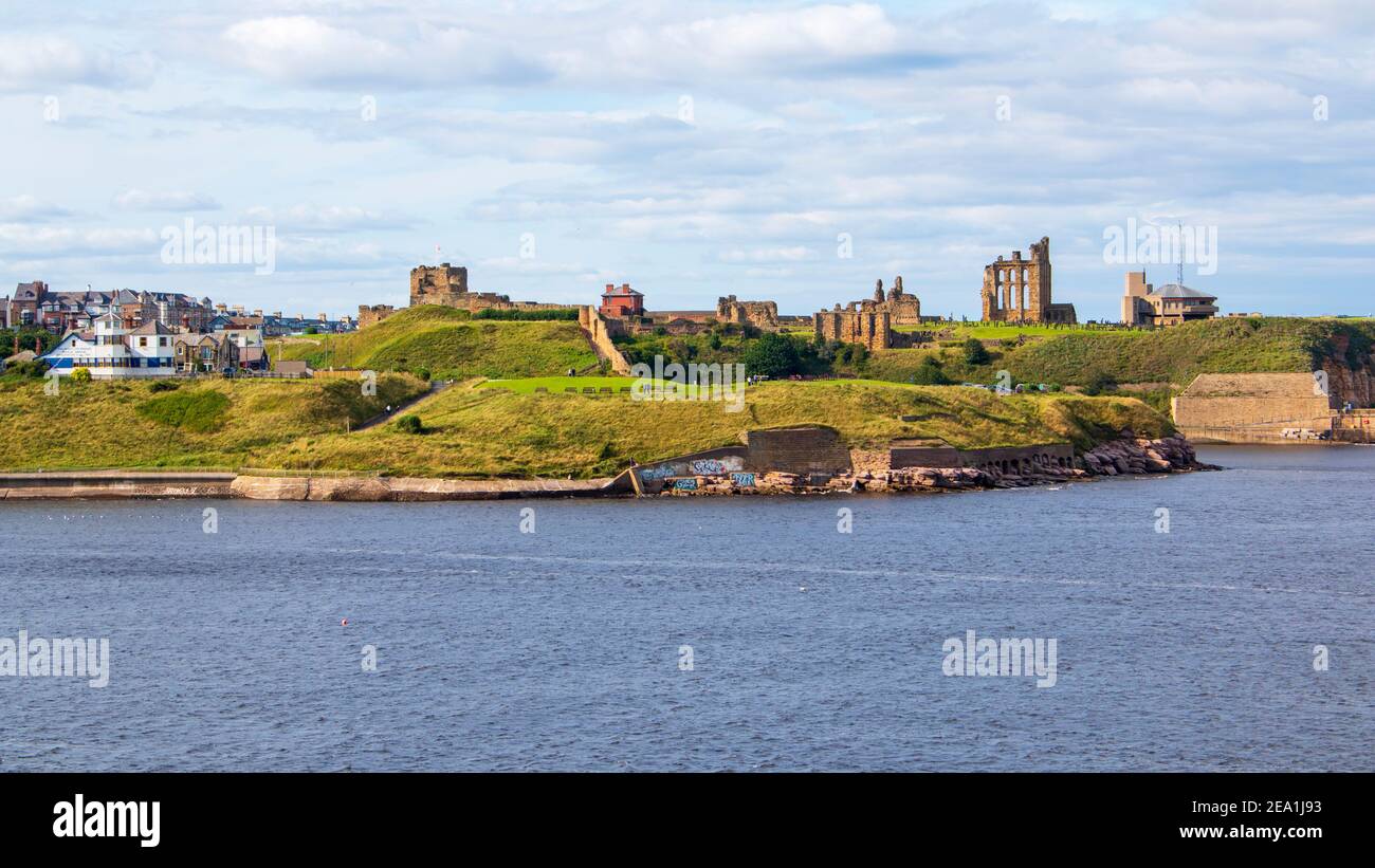 Benediktiner Priorei Abtei und Tynemouth Castle in Newcastle upon Tyne Stock Photo