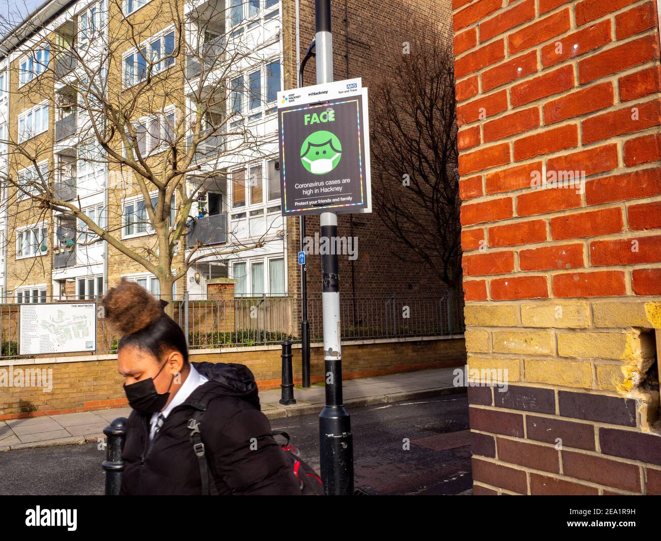 Wear face mask sign hi-res stock photography and images - Alamy
