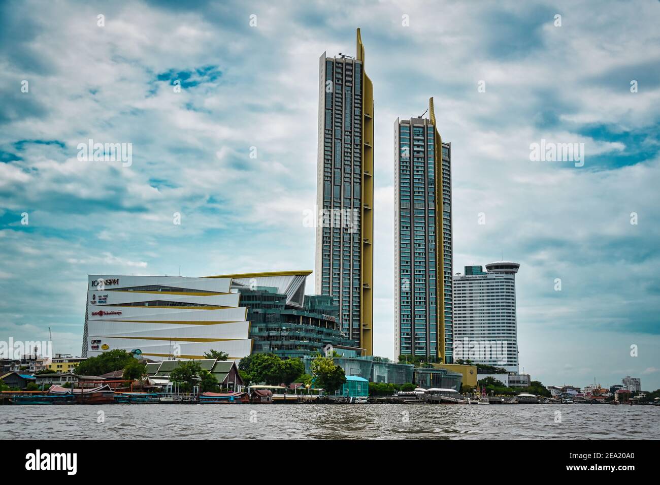 BANGKOK, THAILAND - MAY 4, 2019: LOUIS VUITTON Iconsiam branch. IIconsiam,  is a mixed-use development on the Chao Phraya River Stock Photo - Alamy