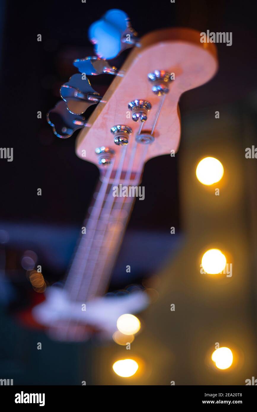 Stands on stage hires stock photography and images Alamy