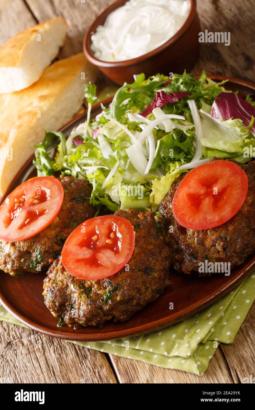 Chapli kabab hi-res stock photography and images - Alamy