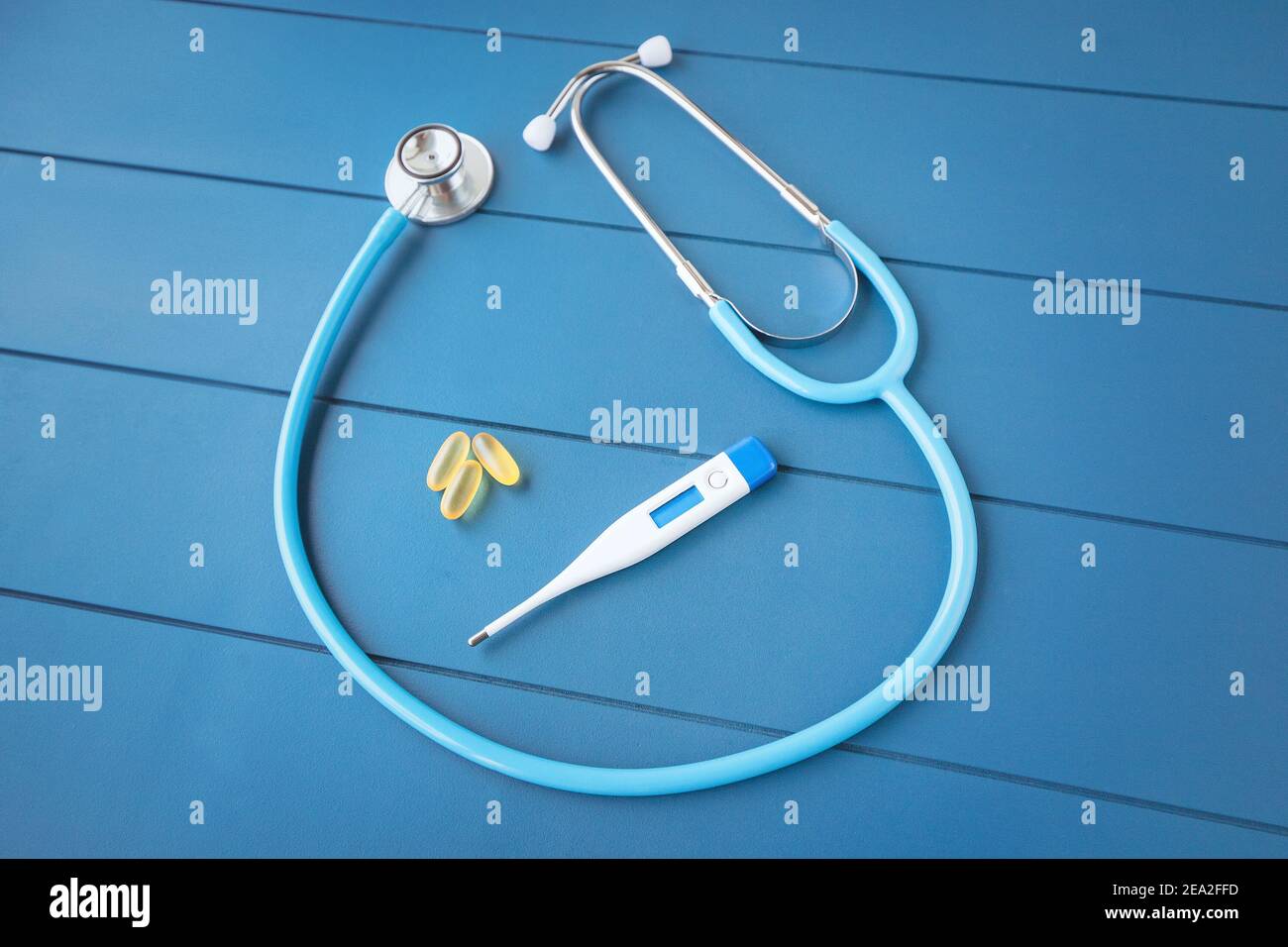 Heart health fish stethoscope hi-res stock photography and images - Alamy