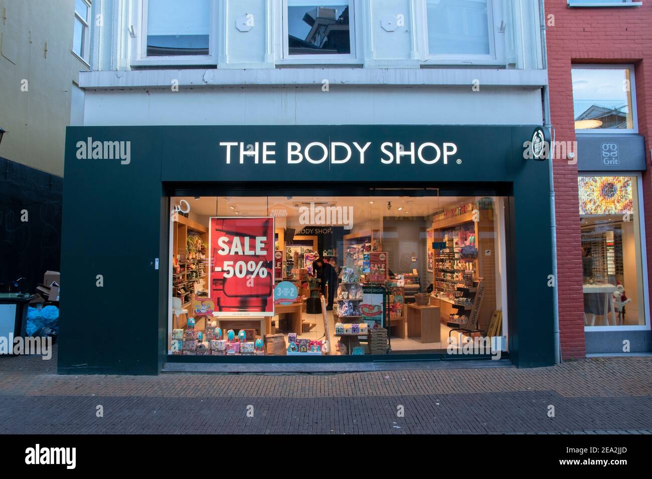 The Body Shop At Utrecht The Netherlands 27122019 Stock Photo Alamy