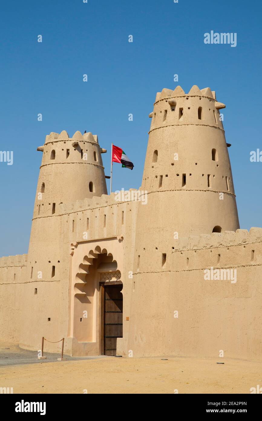 Famous Jahili fort in Al Ain oasis, United Arab Emirates Stock Photo ...