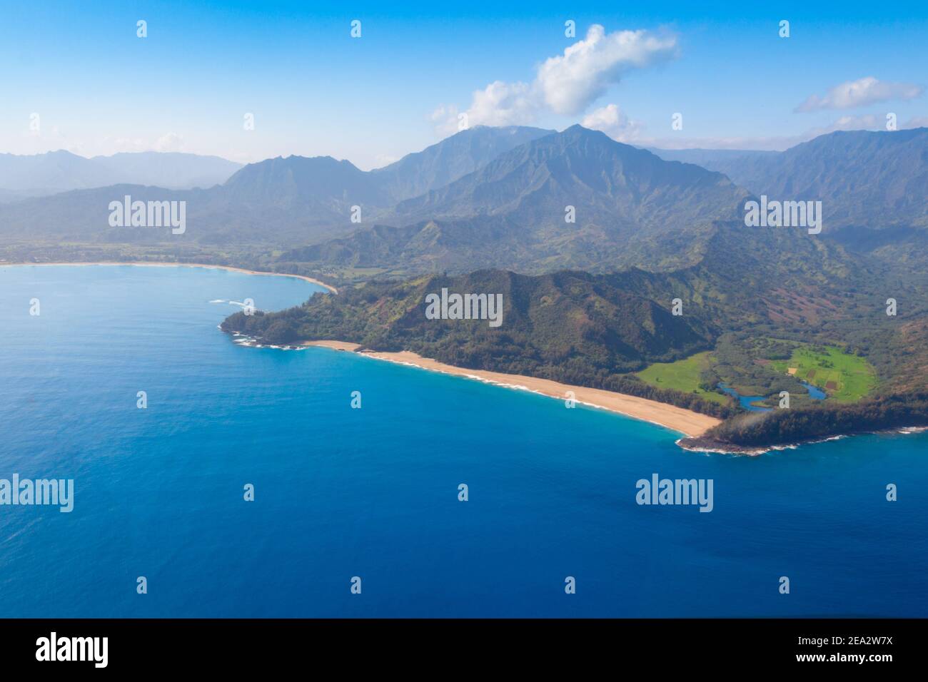 Aerial view of kauai hi-res stock photography and images - Alamy