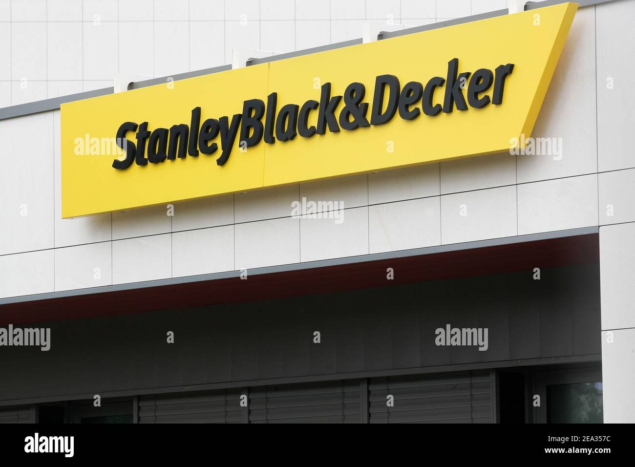 Dardilly, France - June 28, 2020: Stanley Black and Decker, manufacturer of  industrial tools and household hardware and provider of security products  Stock Photo - Alamy