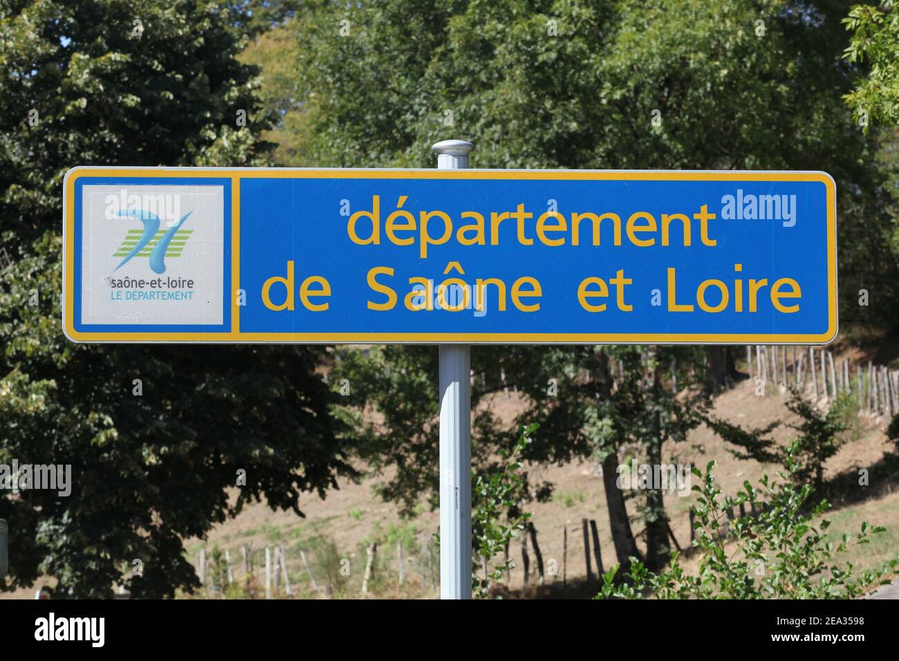 Titre : Saint-Racho, France - September 12, 2020: Saône et Loire department sign on a road in France Stock Photo