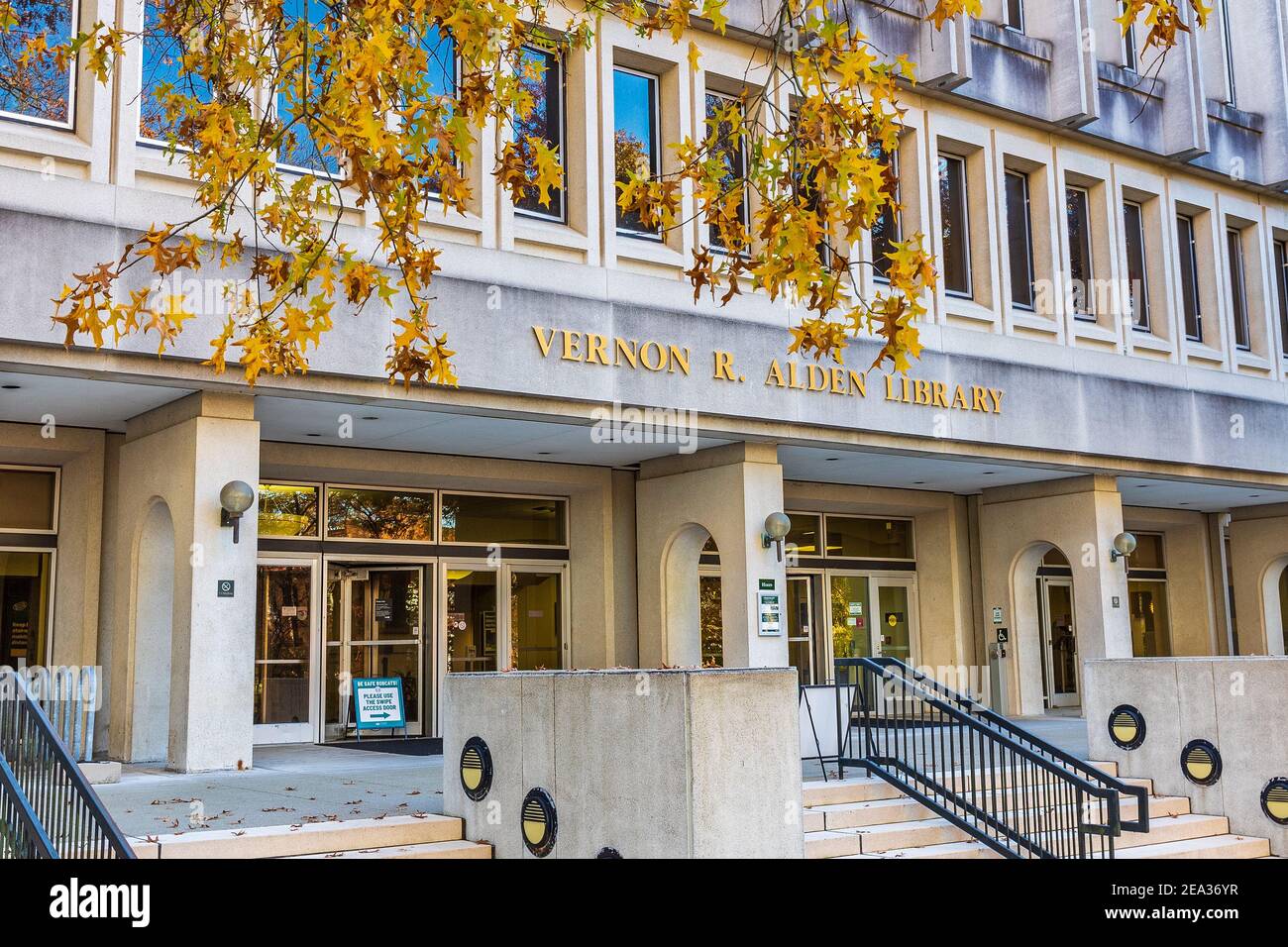 ATHENS, OH, USA - NOVEMBER 6: Vernon R. Alden Library on November 6, 2020 at Ohio University in Athens, Ohio. Stock Photo