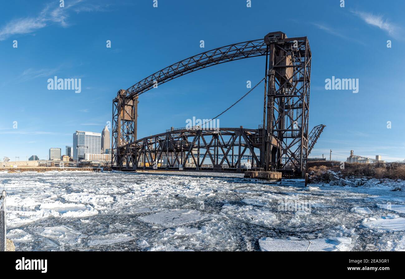 Cleveland Ohio Skyline with a frozen cuyahoga river Stock Photo Alamy