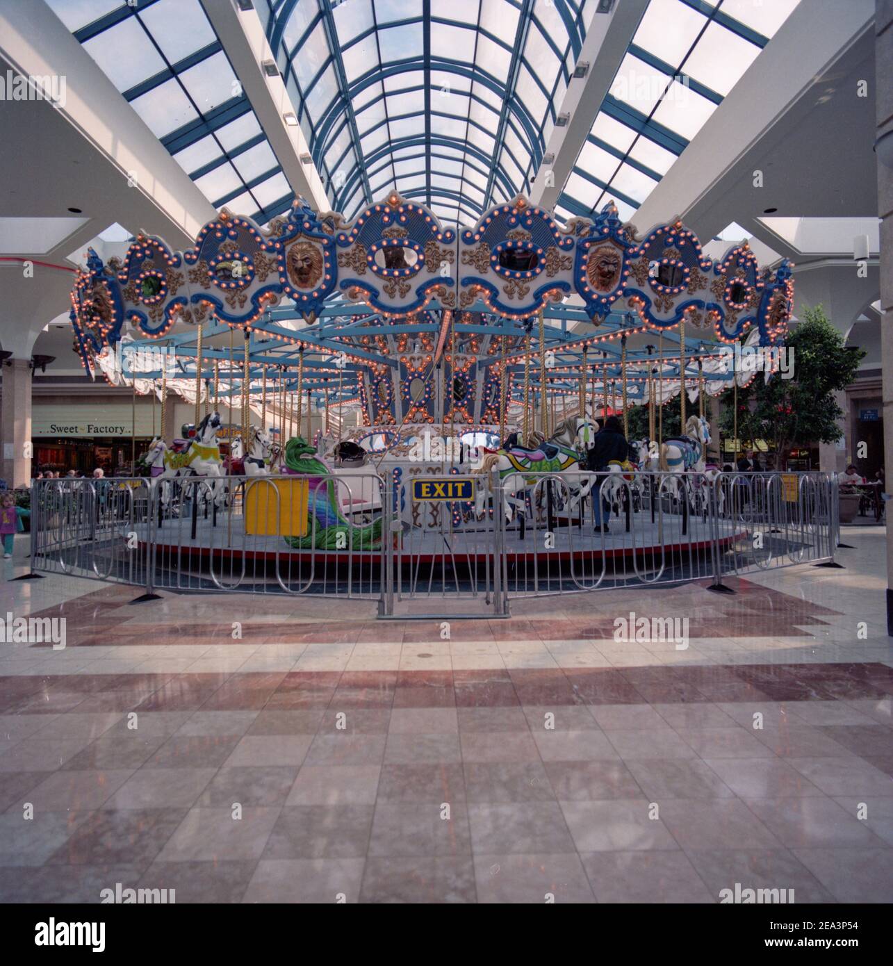 Lansdowne place deals shoe stores