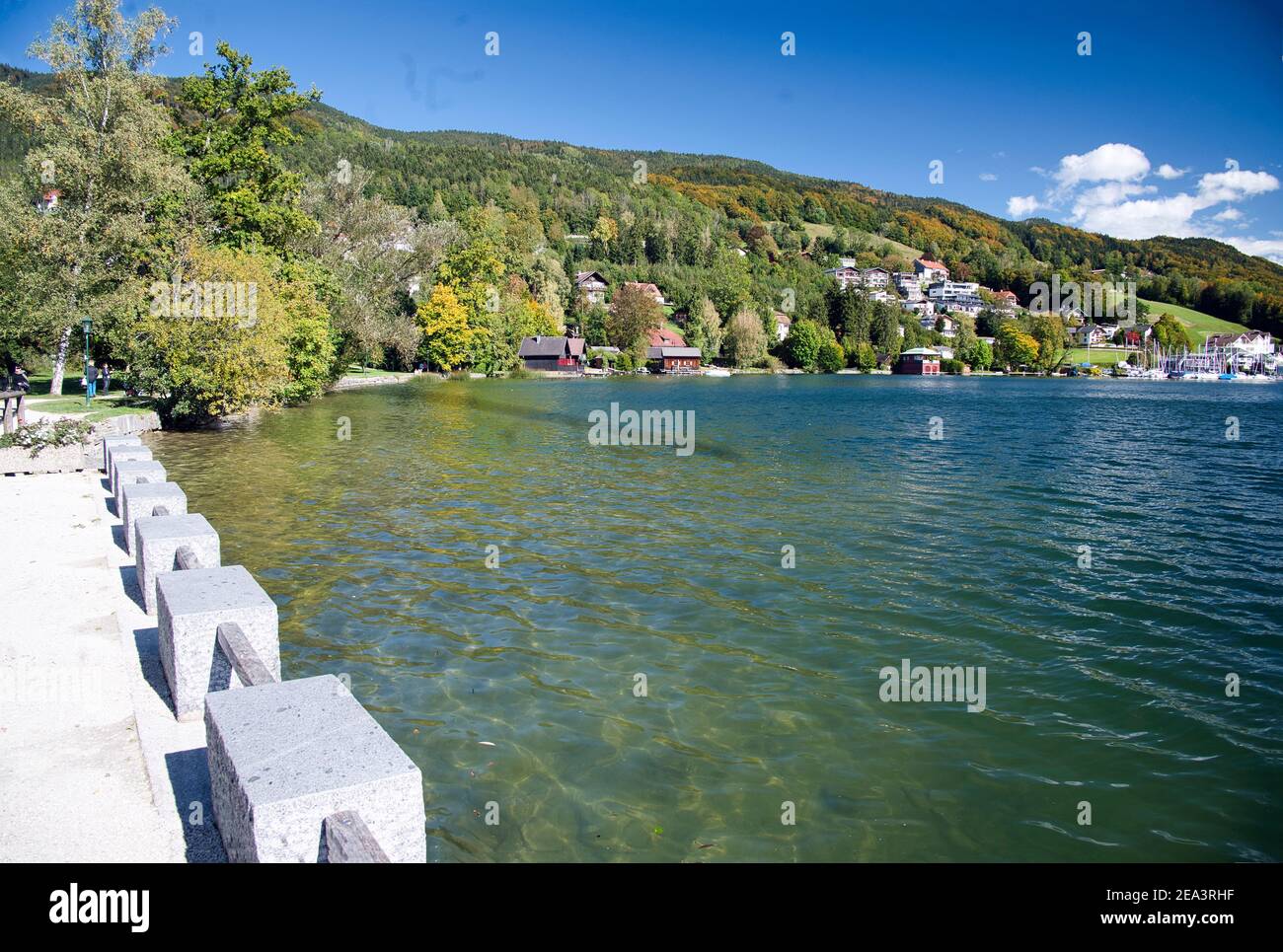 On the shore of lake Mondsee Stock Photo