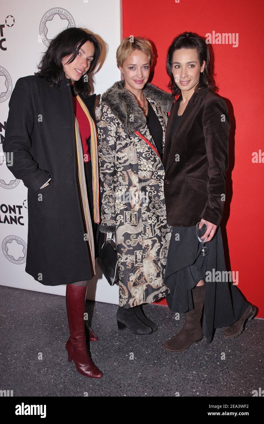 French actresses Aure Atika, Marie Fugain and Helene de Fougerolles pose at  the giving ceremony of the '2005 Montblanc de la culture pour le mecenat'  prize held at the 'Maison Rouge' in