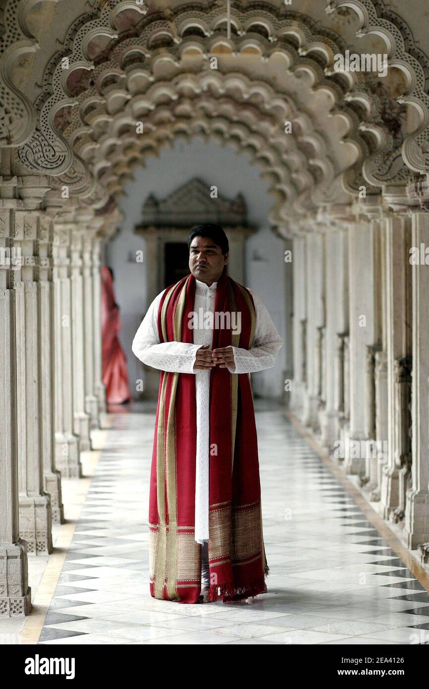EXCLUSIVE. Umang Hutheesing, Lord of Ahmedabad, poses in his recently restored palace in Ahmedabad, Gujarat State, India, in March 2005. Photo by Alexis Orand/ABACA. Stock Photo