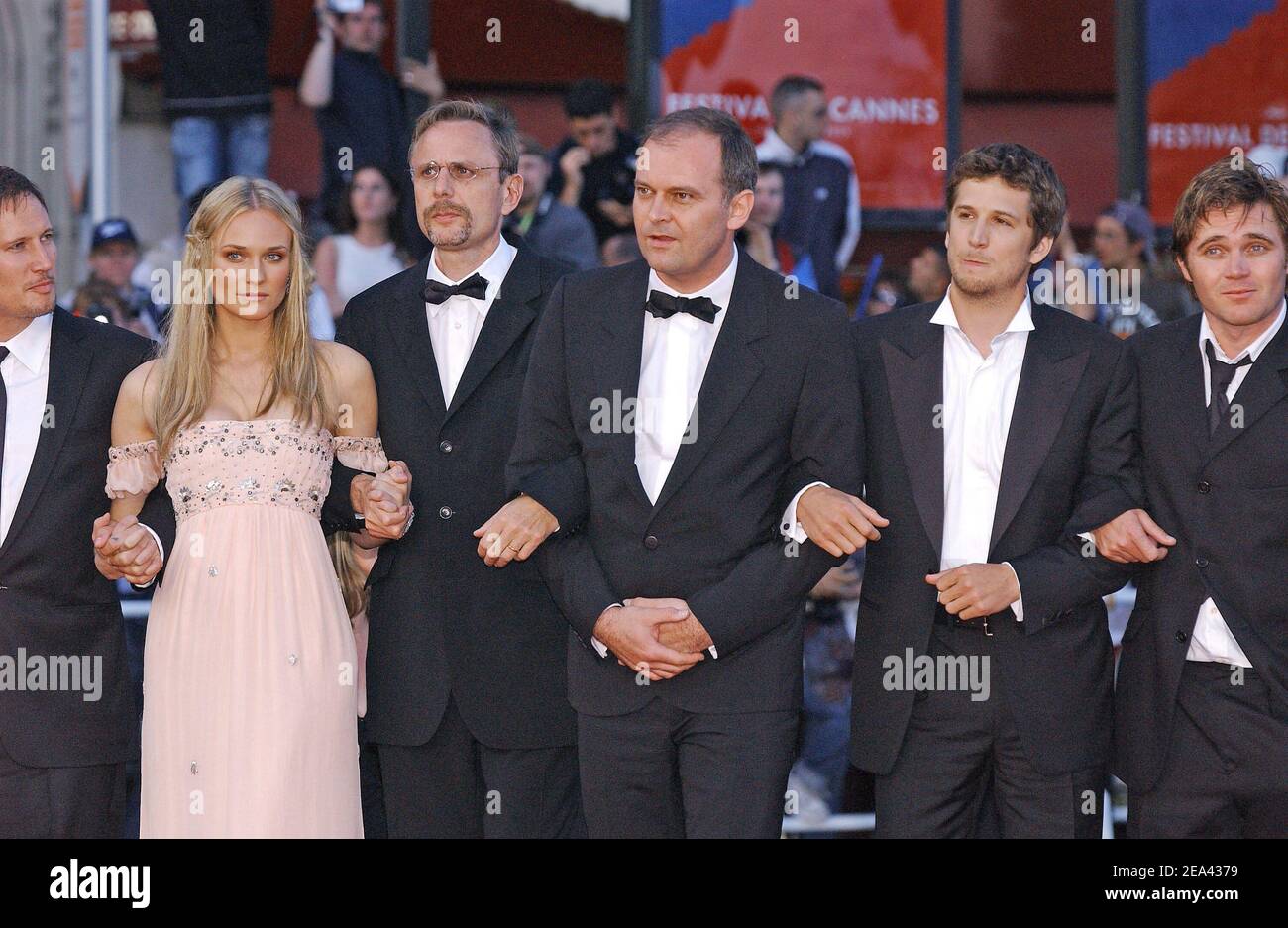 The cast arrives for the screening of the film 'Joyeux Noel' directed