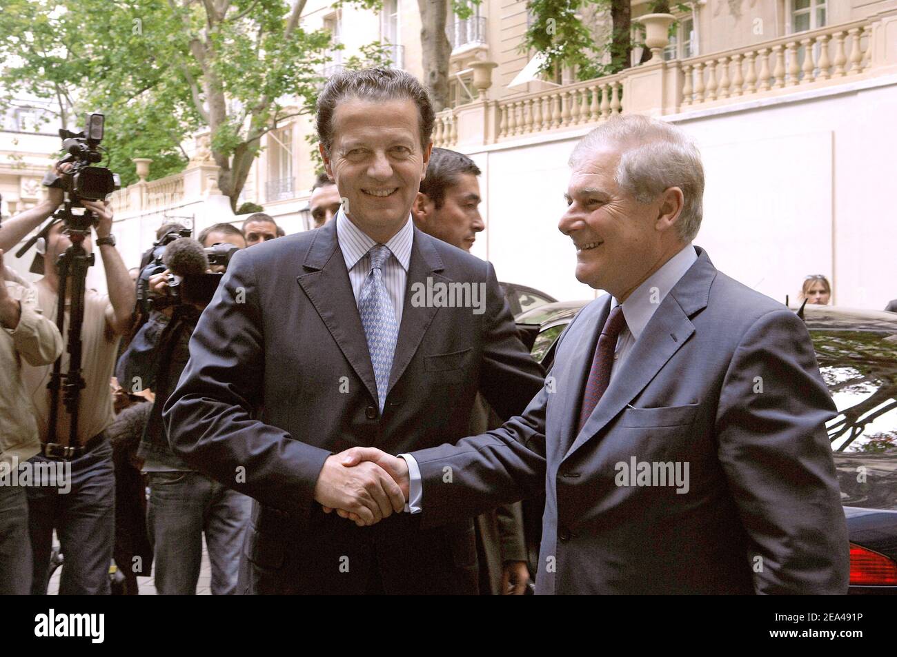 Newly appointed Justice minister Pascal Clement and his predecessor ...