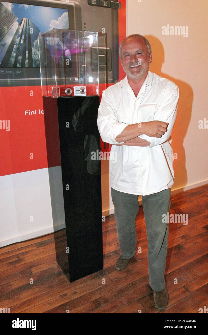 French TV presenter Jerome Bonaldi during the launch party for the new Casio digital camera at 'L'Atelier Richelieu' in Paris, France on June 09, 2005. Photo by Benoit Pinguet/ABACA. Stock Photo