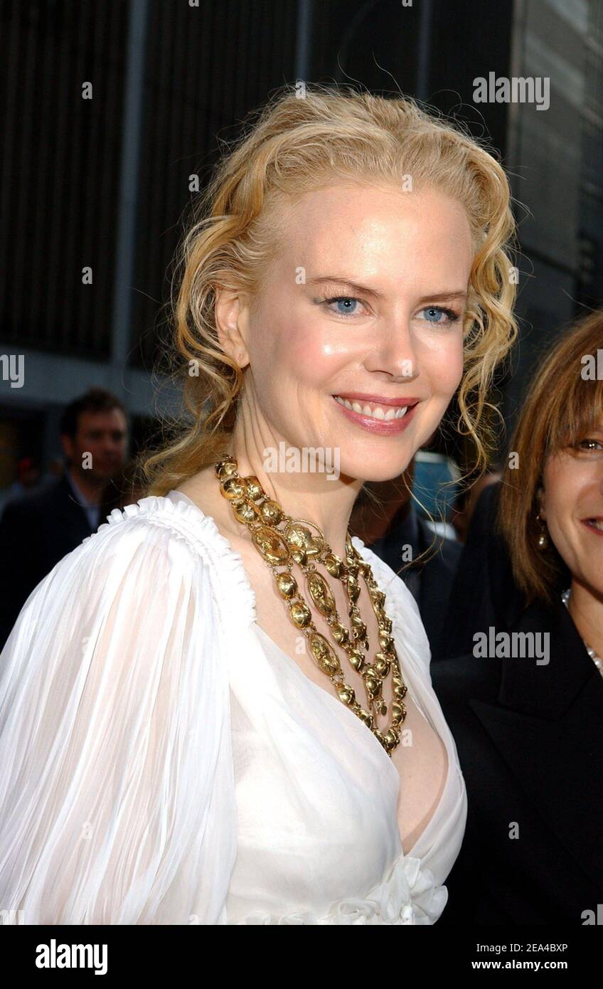 Cast member Nicole Kidman arrives at the 'Bewitched' World Premiere held at the Ziegfeld theatre in New York City, NY, USA, on Monday June 13, 2005. Photo by Nicolas Khayat/ABACA. Stock Photo