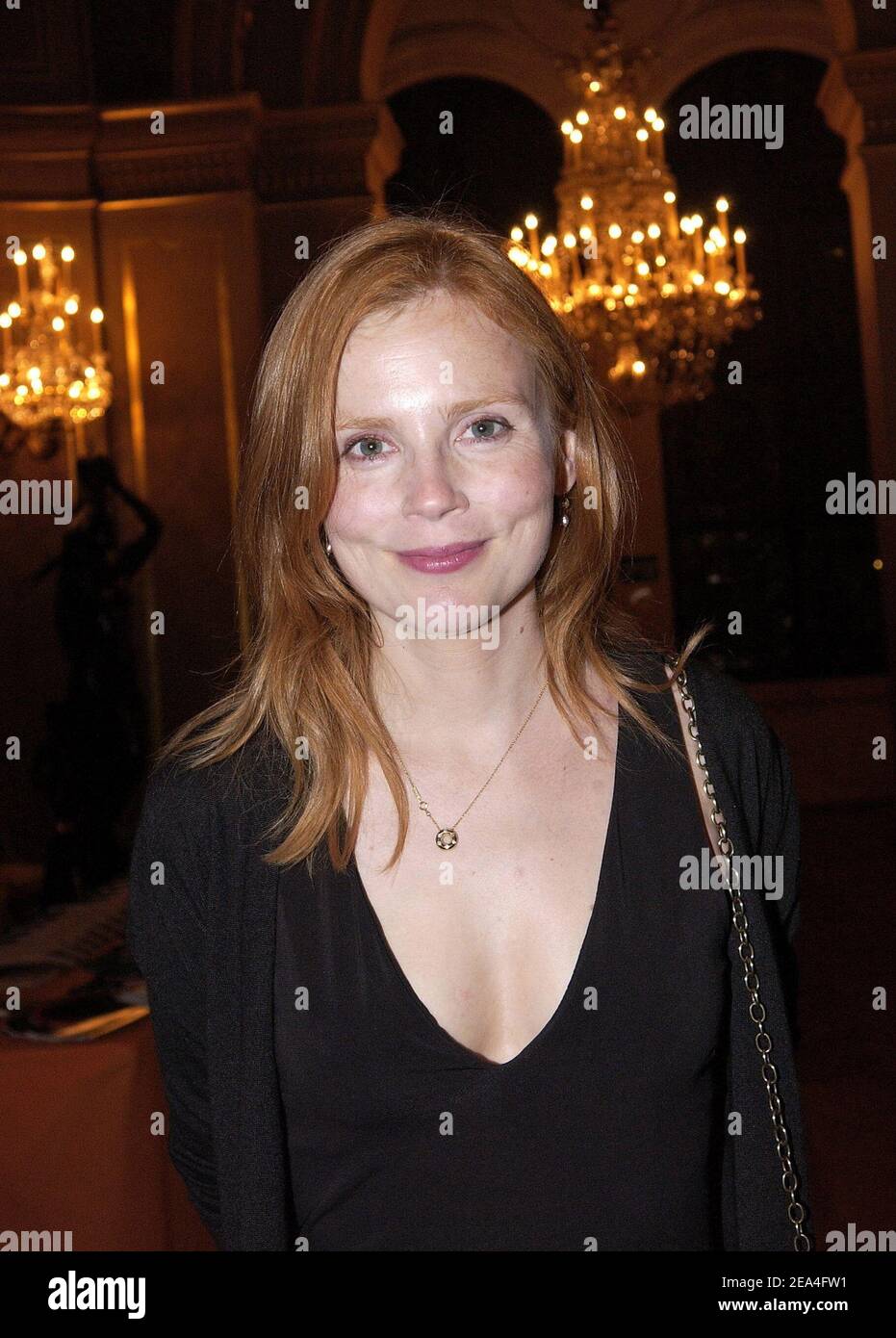 French actress Isabelle Carre attends the premiere of the film 'L'Avion