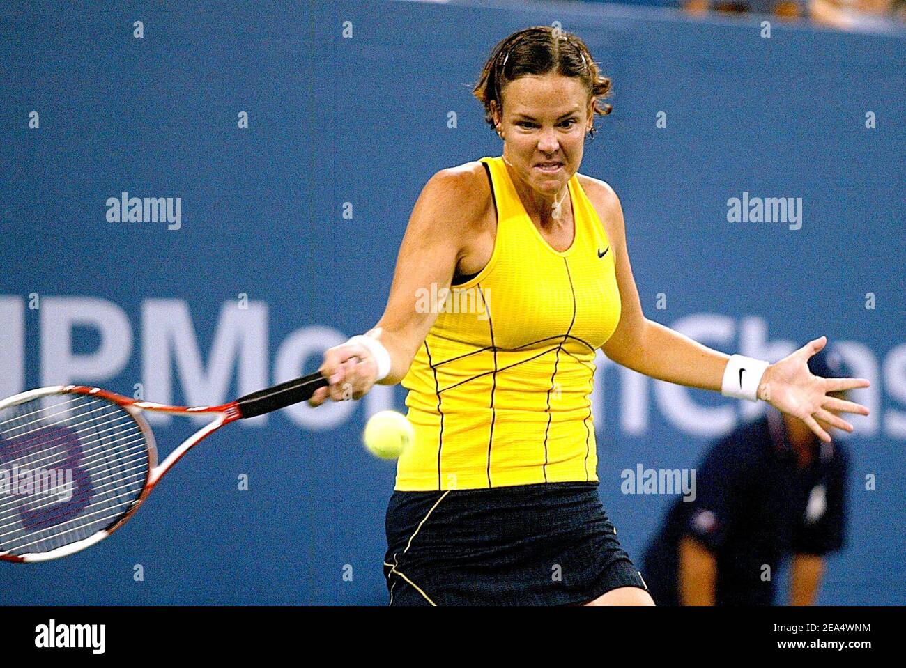 Lindsay Davenport (USA) competes against Na Li (CHN) during the second day of competition at the 2005 US Open tennis tournament in Flushing Meadows, New York on August 30, 2005. Photo by William Gratz/CAMELEON/ABACAPRESS.COM Stock Photo