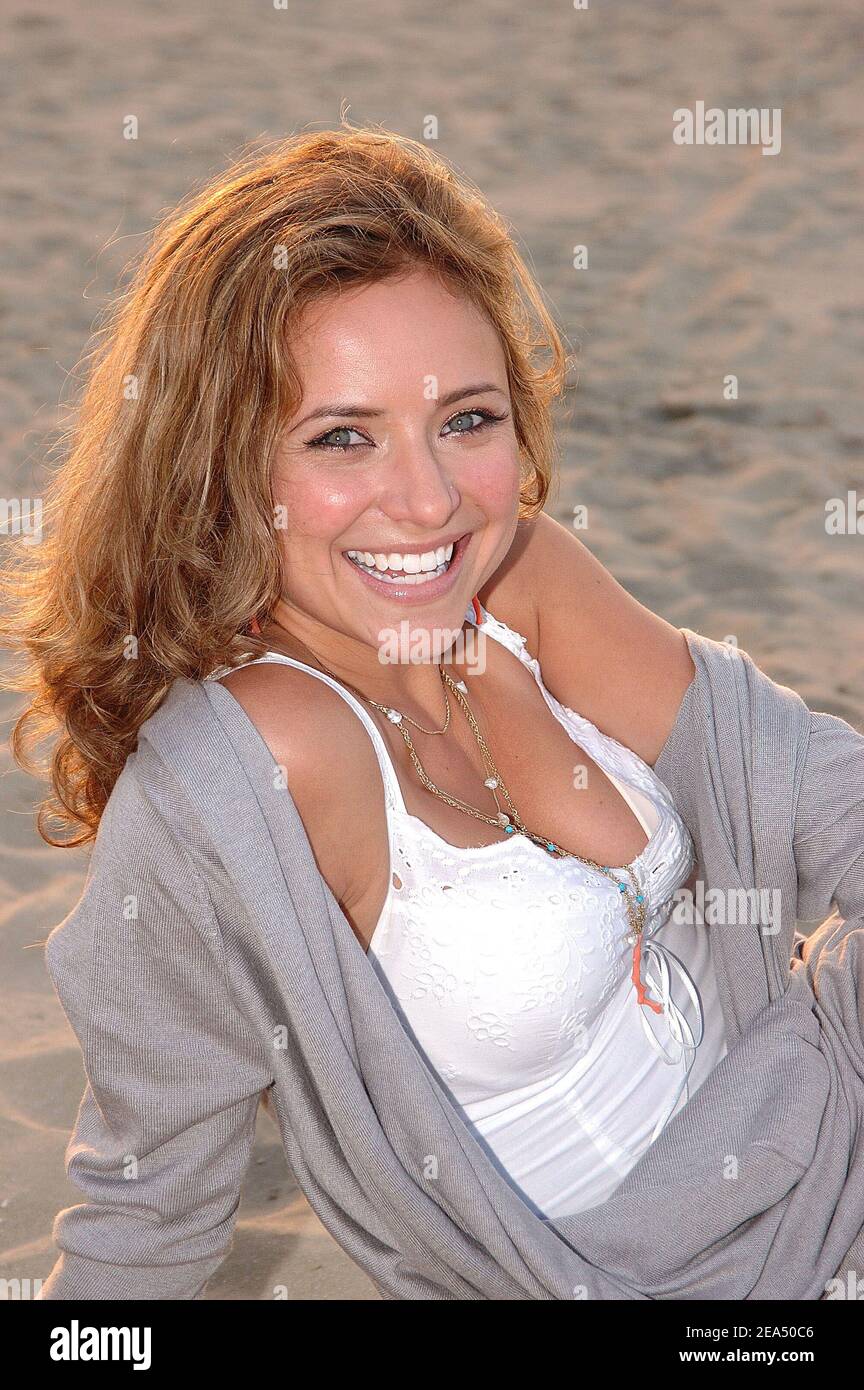 Christine lakin step by step hi-res stock photography and images - Alamy