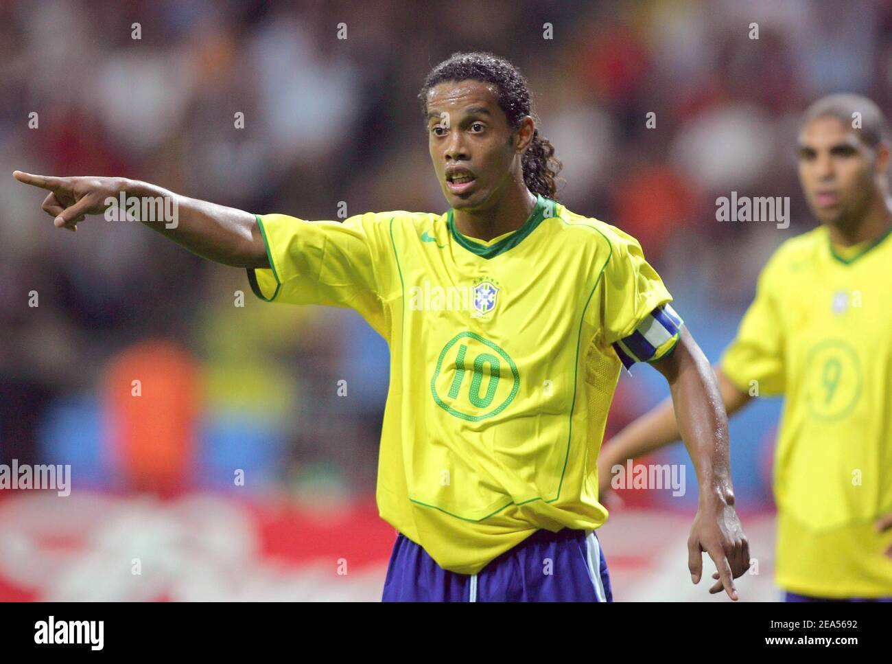 Ronaldinho 2005 hi-res stock photography and images - Alamy