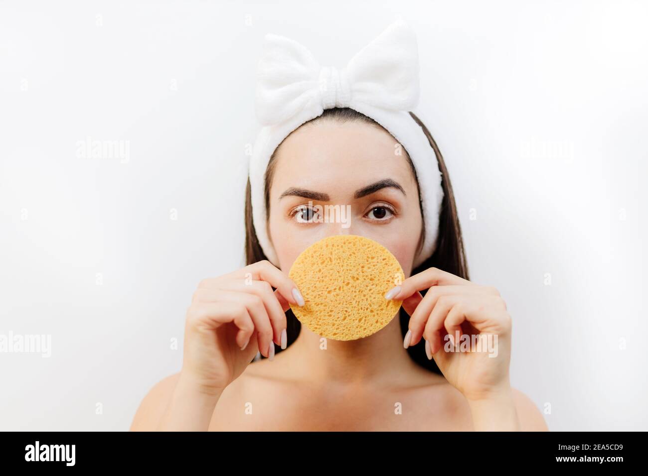 Face Washing Woman Sponge High Resolution Stock Photography and Images ...