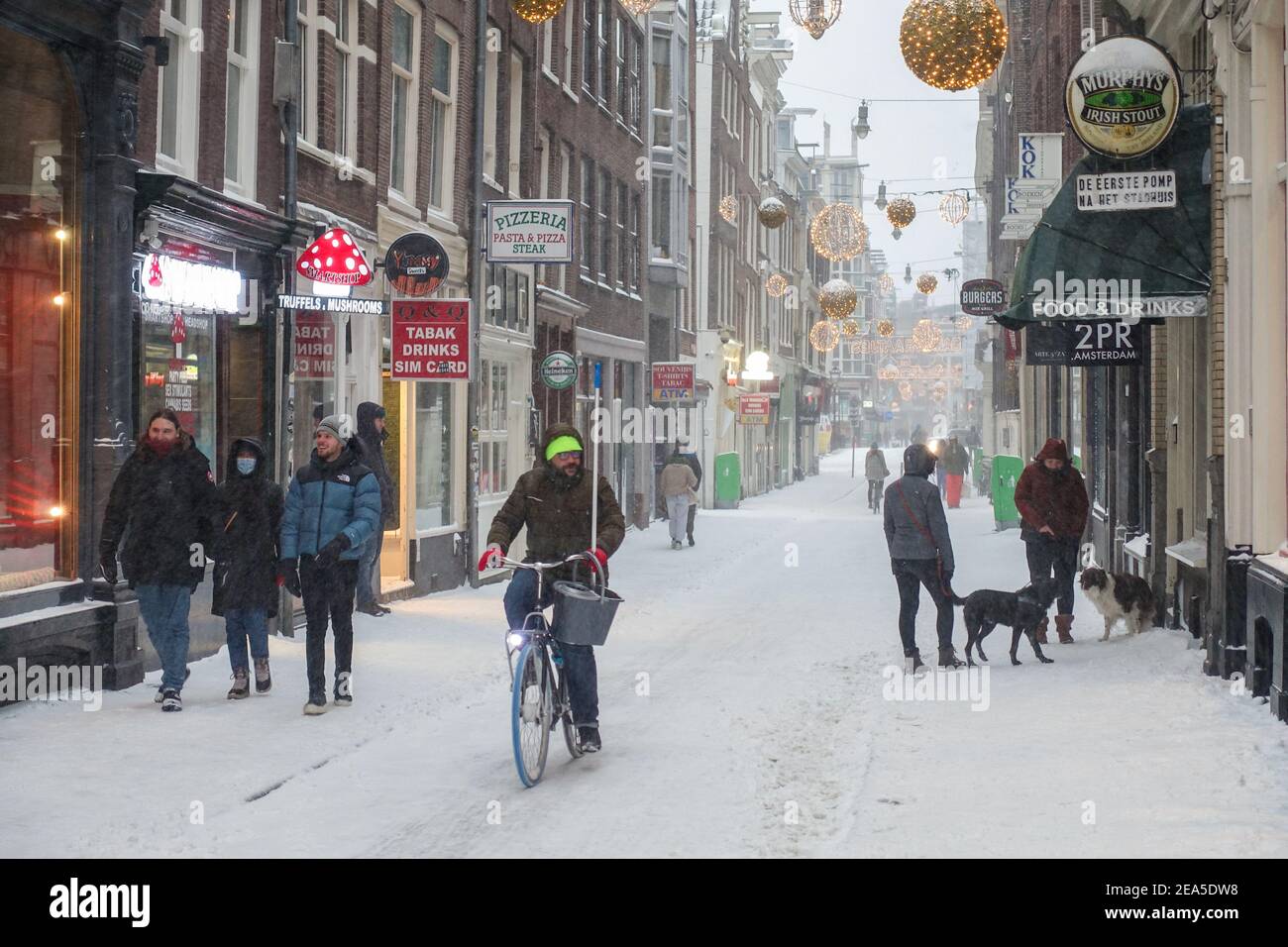 Amsterdam, The Netherlands, 7th February, 2021. The city centre brought to a standstill after massive snow storm Stock Photo