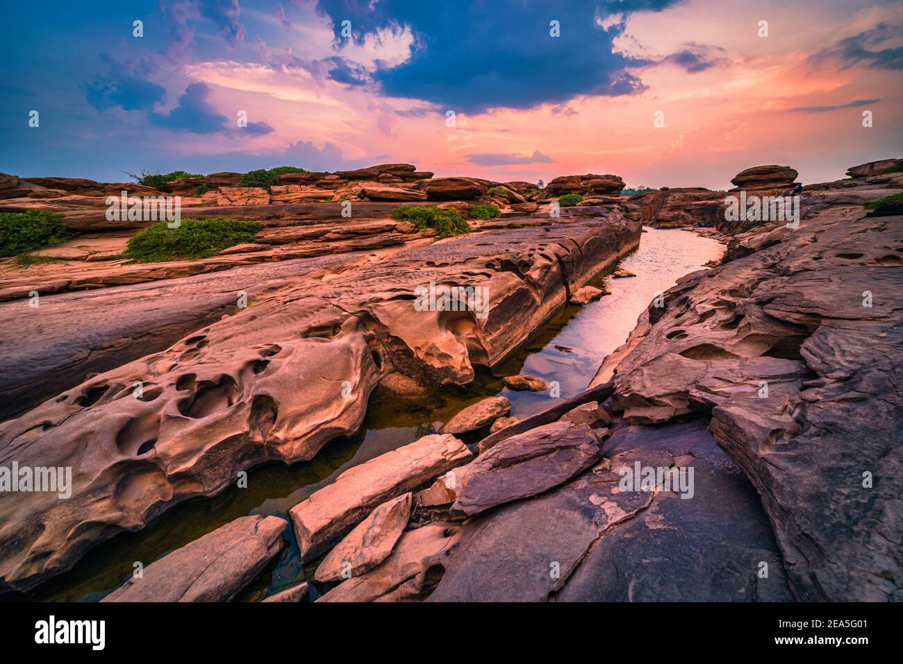 Landscape of sunset at Sam Phan Bok in Ubonratchathani unseen in Thailand. The Grand Canyon of Thailand. Stock Photo