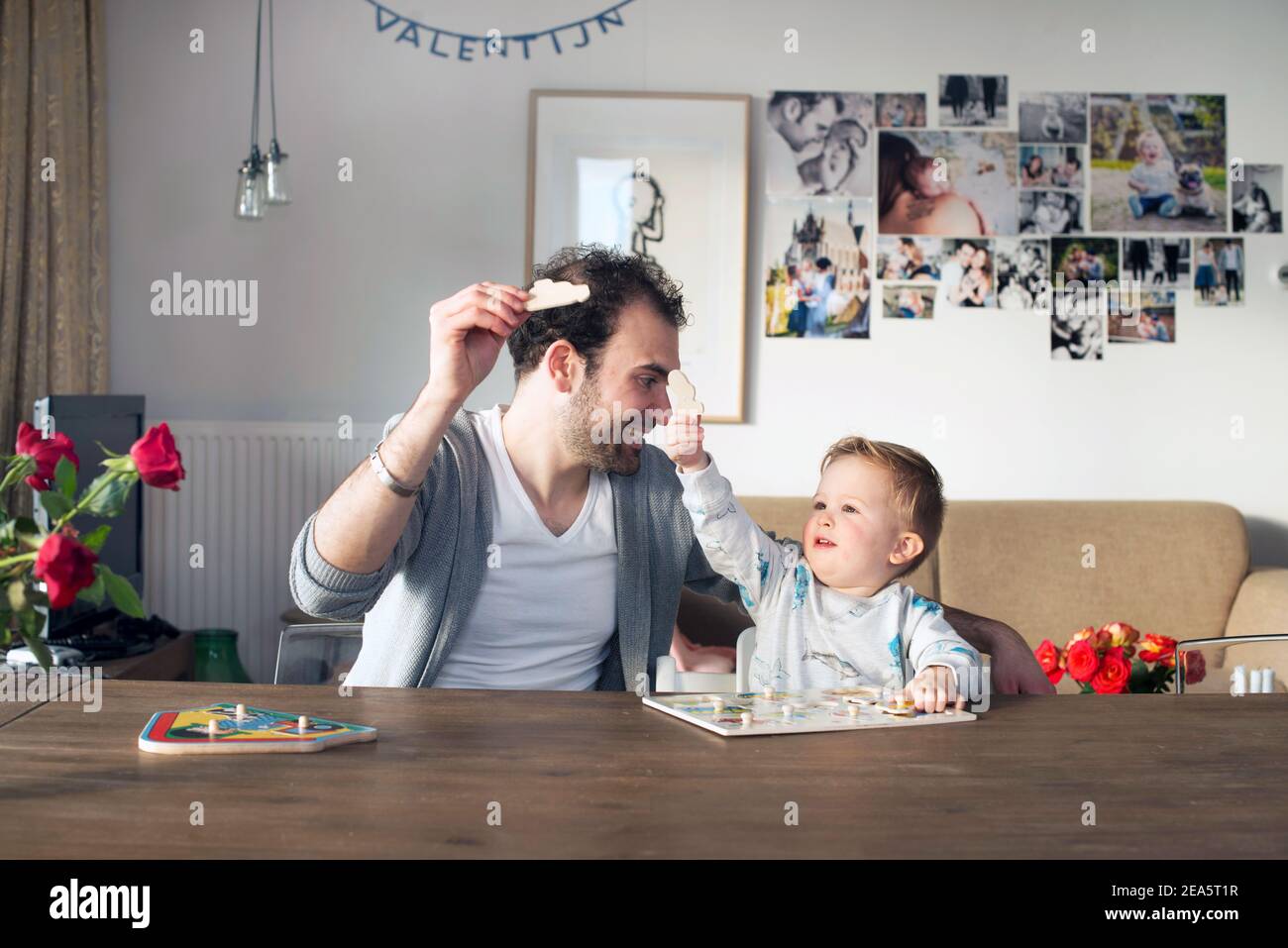 DAILY LIFE EVERYDAY FAMILY TIME Stock Photo