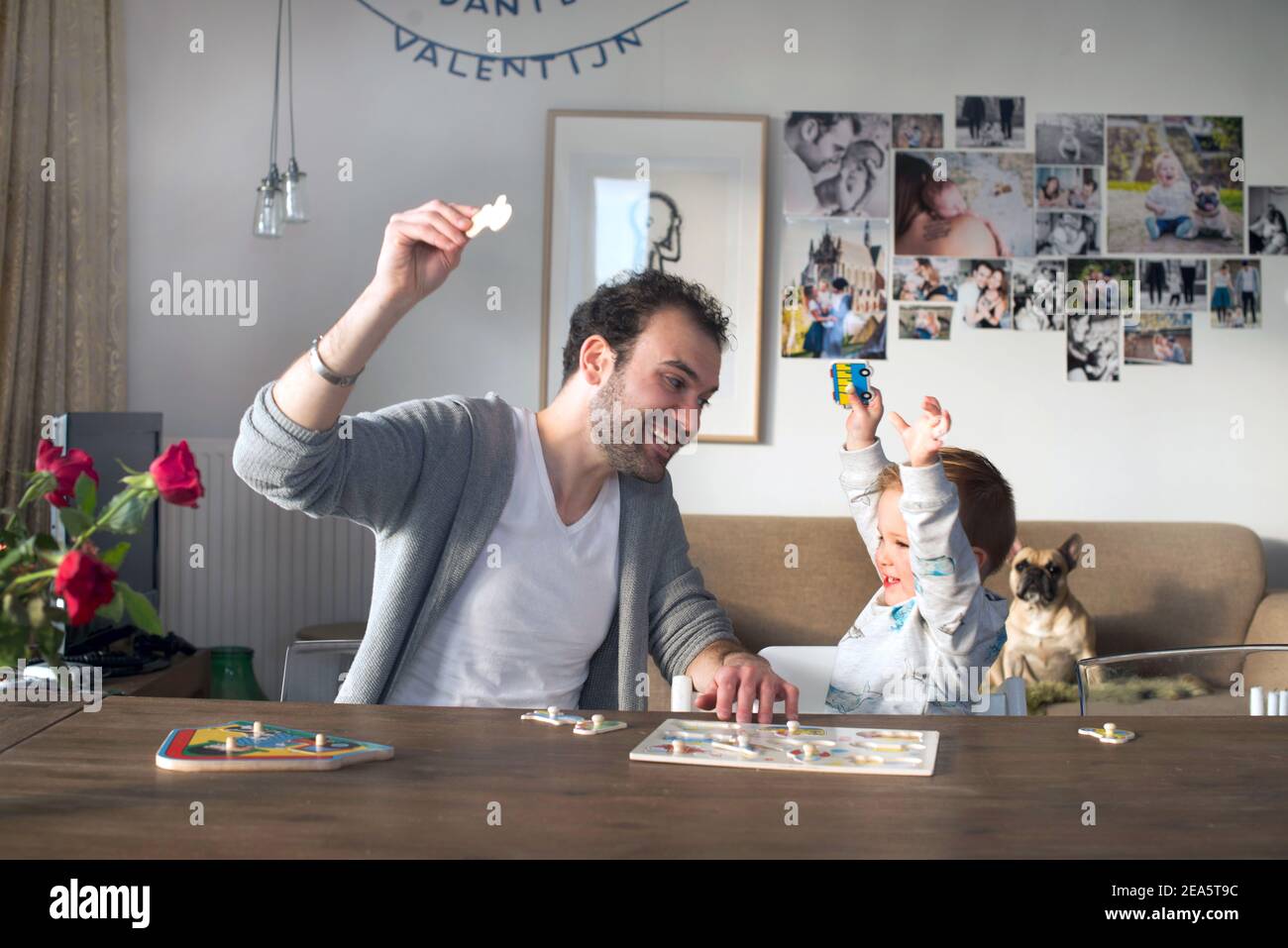 DAILY LIFE EVERYDAY FAMILY TIME Stock Photo