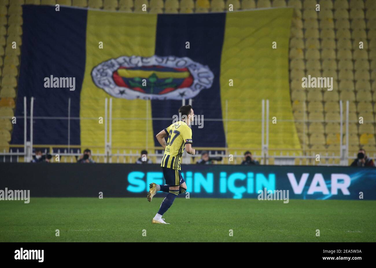 BesiktasâÂ€Â™s Josef De Souza during Galatasaray - Besiktas Turkish Super  League Game at Galatasaray TT Arena in Istanbul, Turkey, on May 9, 2021.  Photo by Tolga Adanali/Depo Photos/ABACAPRESS.COM Stock Photo - Alamy