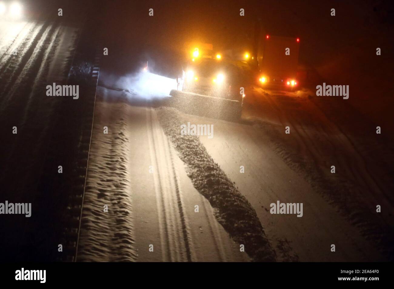 Motorway 4 hi-res stock photography and images - Alamy