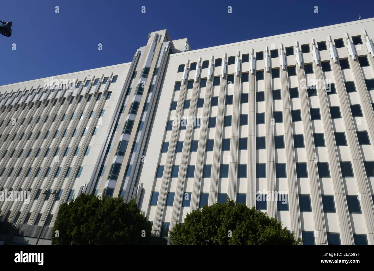 Los Angeles, California, USA 7th February 2021 A general view of atmosphere of Filming Location of Commerce Bank of Beverly Hills in Television Sitcom 'The Beverly Hillbillies' at 5055 Wilshire Blvd on February 7, 2021 in Los Angeles, California, USA. This is currently location of the Argentina Consulate. Photo by Barry King/Alamy Stock Photo Stock Photo