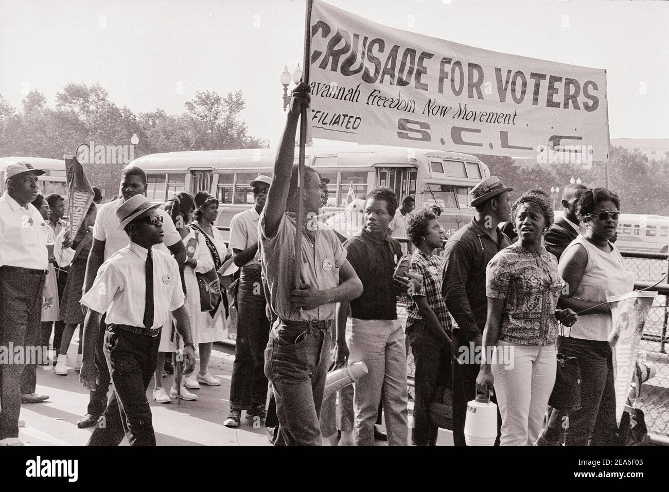 Marchers with SCLC sign for the Savannah Freedom Now Movement, during the March on Washington. USA. August 28, 1963 Stock Photo