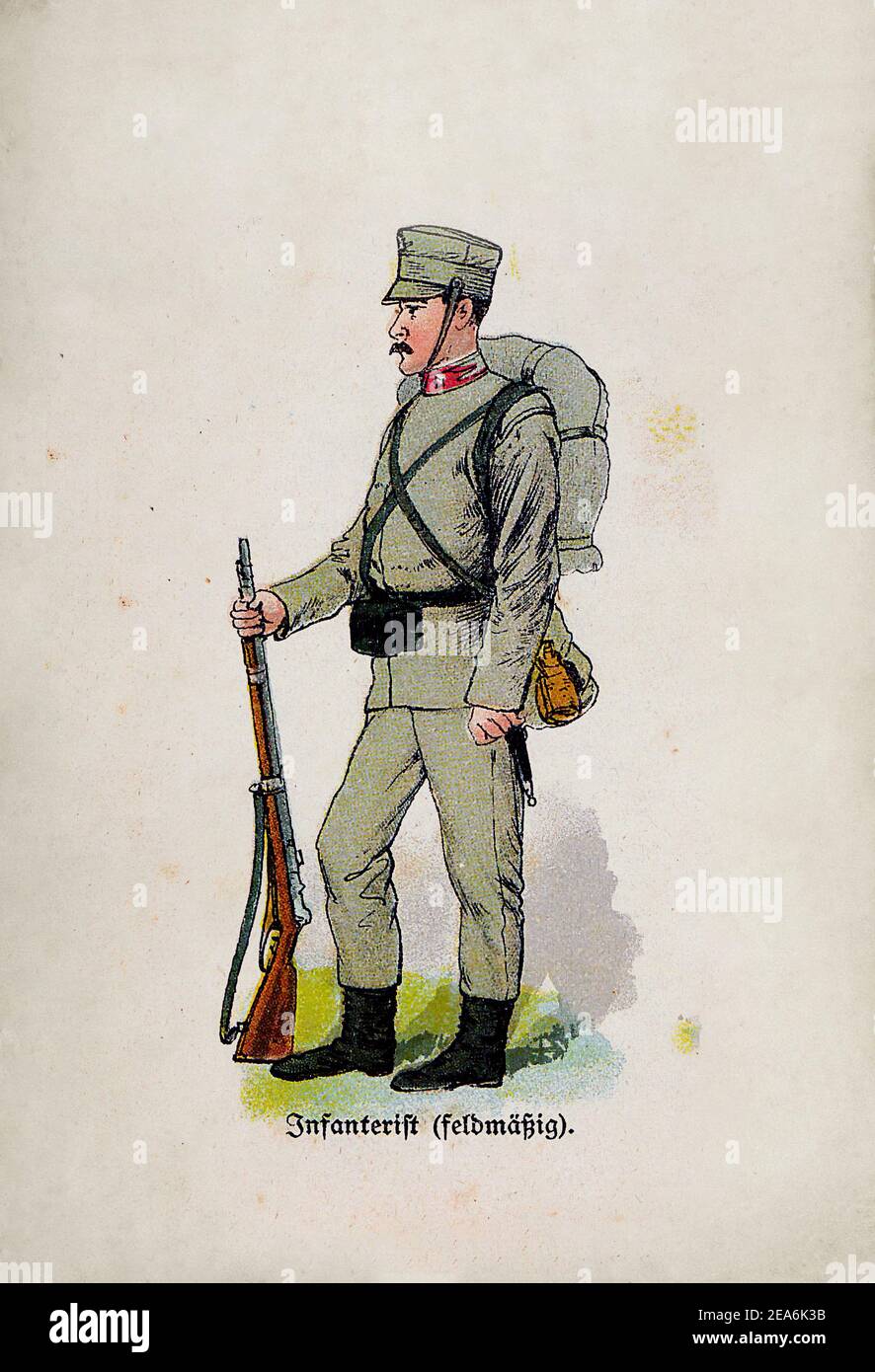 Royal Italian army before World War I. Infantery (in field uniform). 1910s Stock Photo