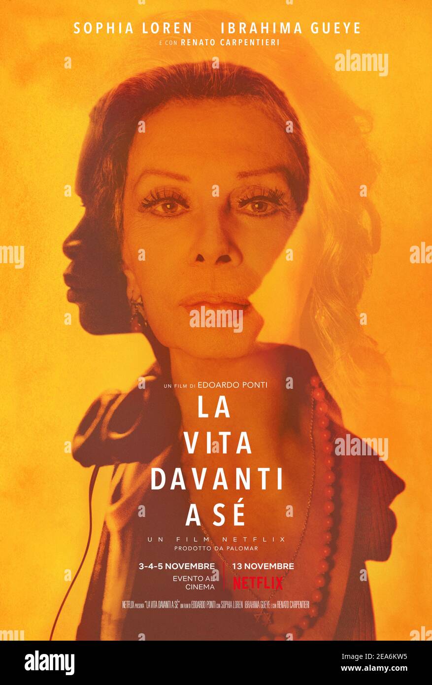 La vita davanti a sé [The Life Ahead] (2020) directed by Edoardo Ponti and starring Sophia Loren, Ibrahima Gueye and Renato Carpentieri. A Holocaust survivor living in Italy takes in a 12-year-old street kid who recently robbed her. Stock Photo