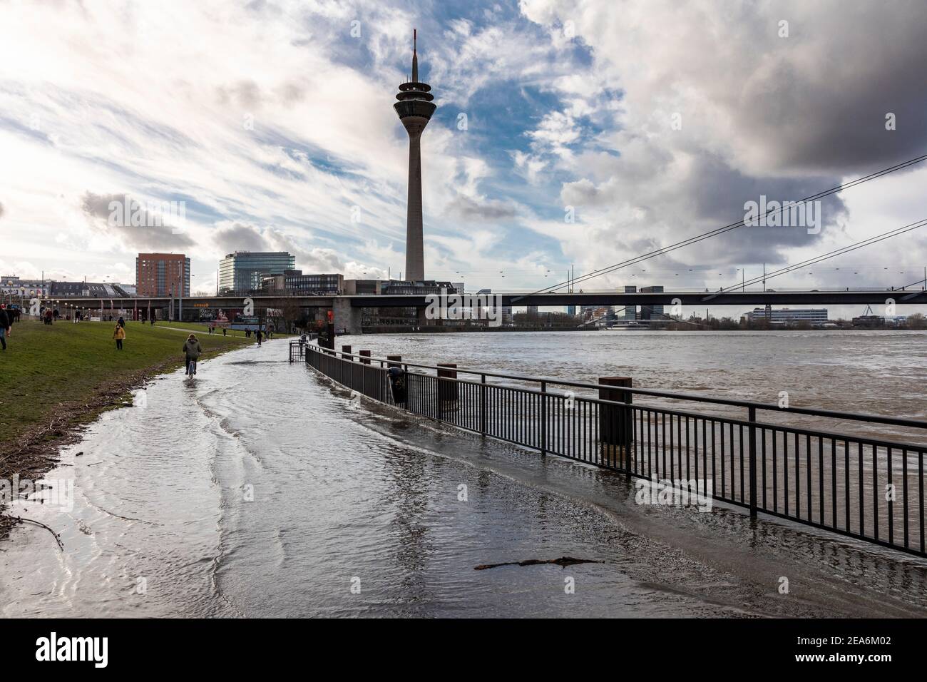 Flood on the Rhine promenade in downtown Dusseldorf Stock Photo Alamy