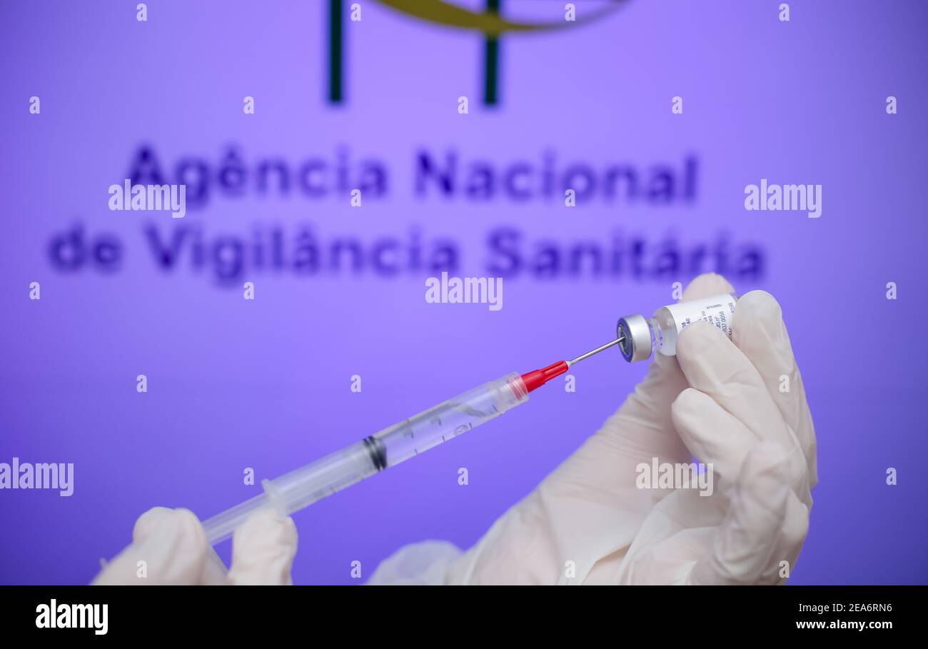 A Agência Nacional de Vigilância Sanitária (Anvisa) afirmou, nesta terça-feira (02), que a  divulgação da eficácia de 91,6% da vacina Sputnik V é uma Stock Photo