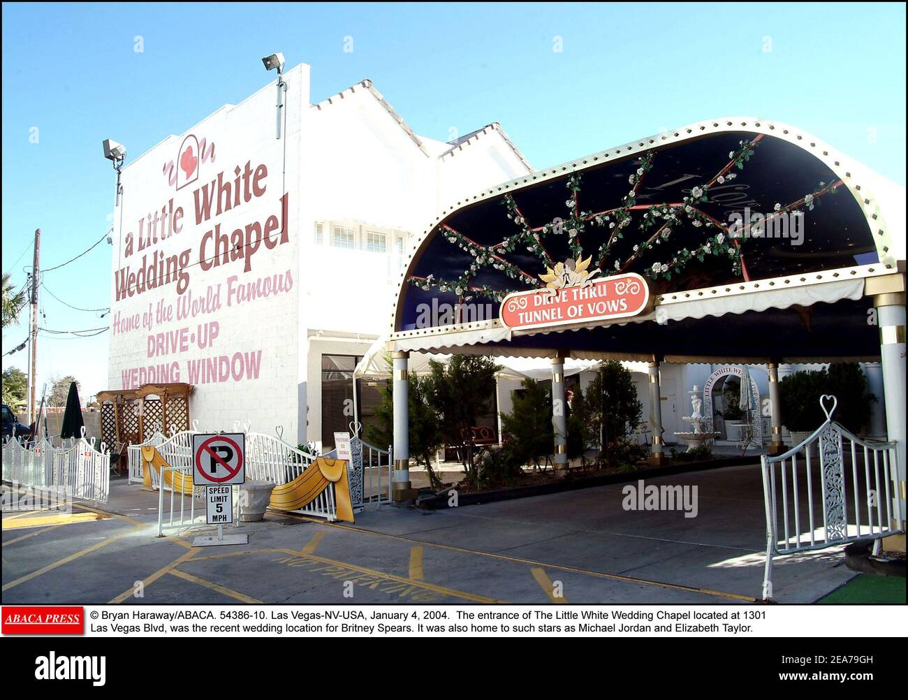 © Bryan Haraway/ABACA. 54386-10. Las Vegas-NV-USA, January 4, 2004. The entrance of The Little White Wedding Chapel located at 1301 Las Vegas Blvd, was the recent wedding location for Britney Spears. It was also home to such stars as Michael Jordan and Elizabeth Taylor. Stock Photo