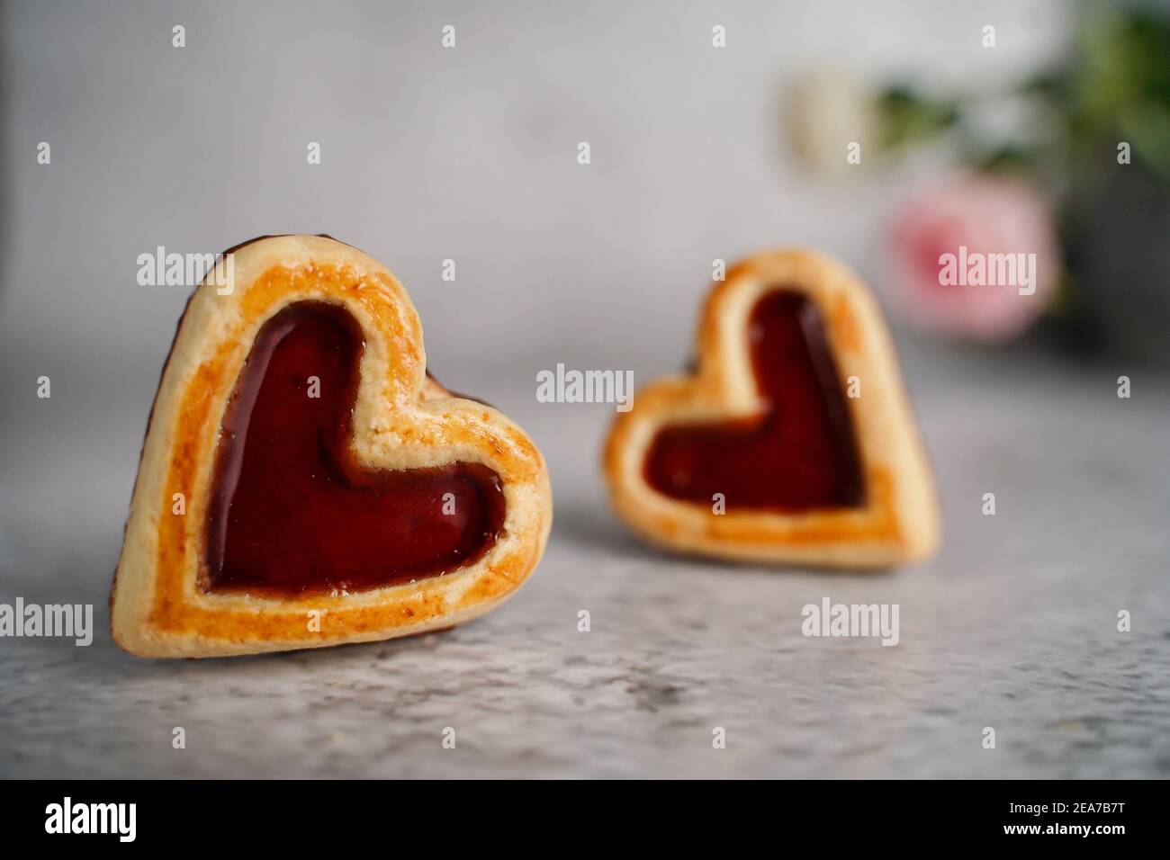 Valentine Heart Cookies / Strawberry jelly hearts with copy space Stock Photo Alamy