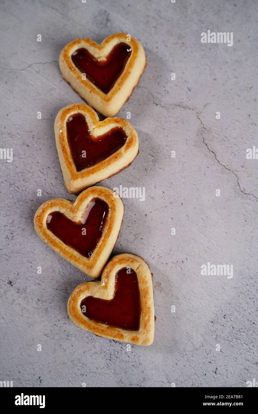 Valentine Heart Cookies / Strawberry jelly hearts with copy space Stock Photo Alamy
