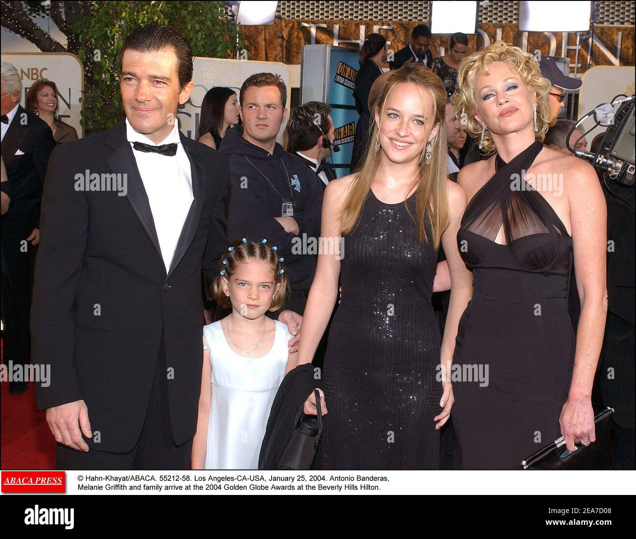 Hahn-Khayat/ABACA. 55212-58. Los Angeles-CA-USA, January 25, 2004. Antonio  Banderas, Melanie Griffith and family arrive at the 2004 Golden Globe  Awards at the Beverly Hills Hilton Stock Photo - Alamy