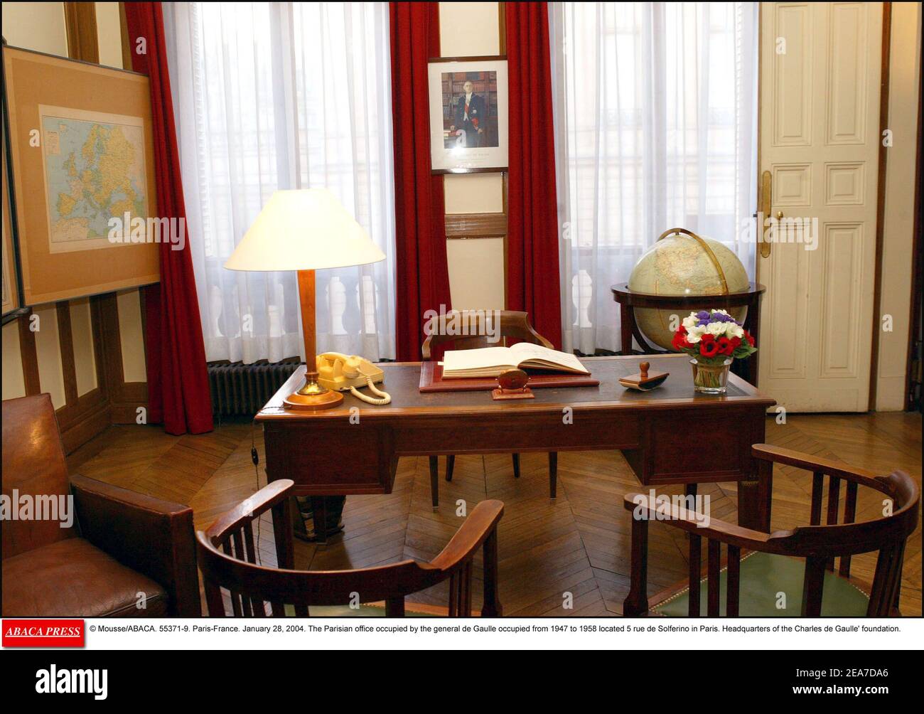 © Mousse/ABACA. 55371-9. Paris-France. January 28, 2004. The Parisian office occupied by the general de Gaulle occupied from 1947 to 1958 located 5 rue de Solferino in Paris. Headquarters of the Charles de Gaulle' foundation. Stock Photo